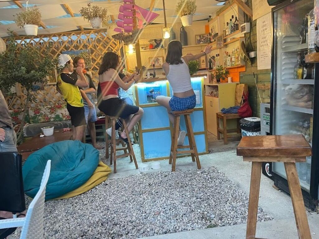 Bar (in der Unterkunft)