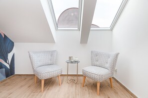 Executive-Apartment (502) | Hochwertige Bettwaren, schallisolierte Zimmer, Bügeleisen/Bügelbrett