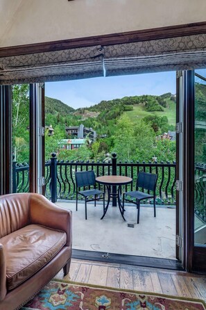 Interior - The Aspen Mountain Residences 1 Bedroom Mountainside (Aspen)