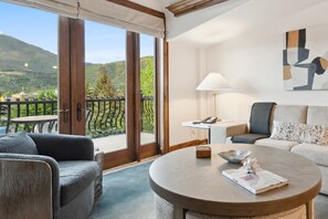 TV, fireplace, DVD player, books - The Aspen Mountain Residences Luxury 3 Bedroom Mountainside (Aspen)