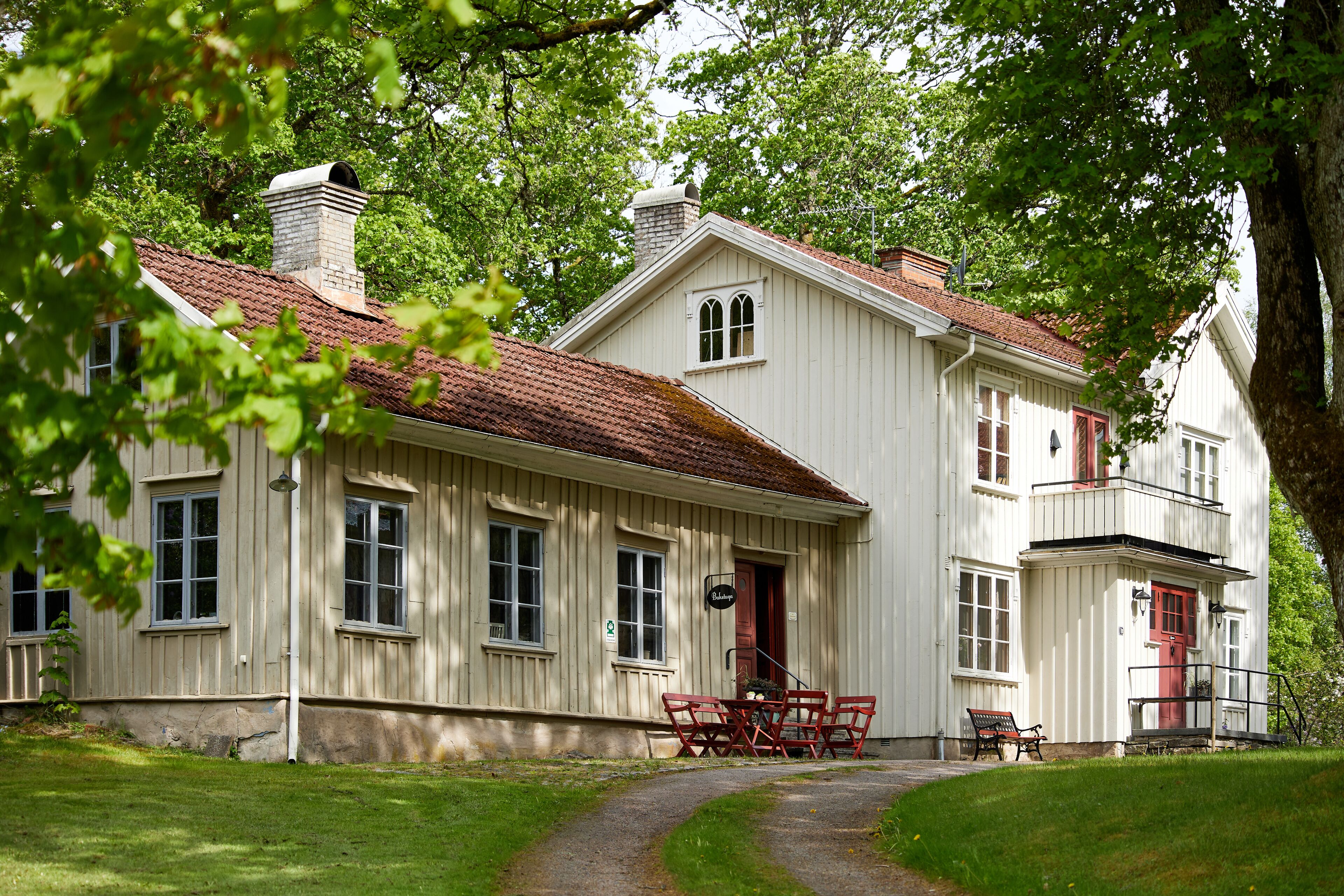 المنشأة من الخارج