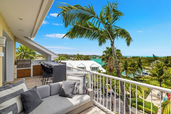 Luxury Penthouse, 2 Bedrooms, Balcony, Ocean View | Terrace/patio - The Yacht Club TC (Providenciales)