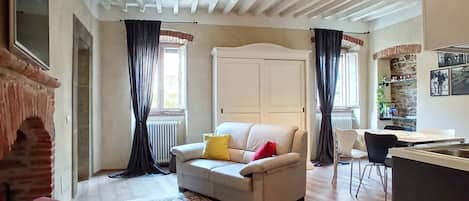 Smart TV, books, music library, video library