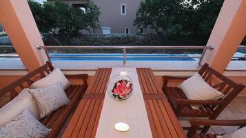 Deluxe-Apartment, 1 Schlafzimmer | Blick vom Balkon