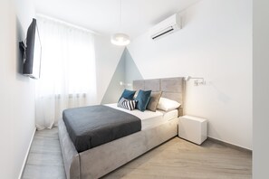 4 bedrooms, iron/ironing board, travel crib, WiFi