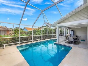 Outdoor pool, a heated pool