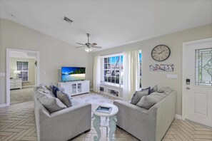 Smart TV, ping pong, toys