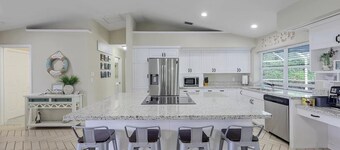 Your Island Paradise Awaits!!