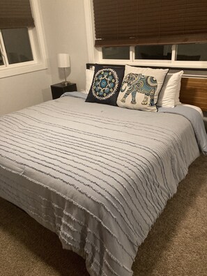 3 bedrooms, iron/ironing board, travel crib, free WiFi