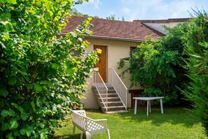 Property grounds - Homerez - House in Ferrières-Saint-Mary (Ferrières-Saint-Mary)