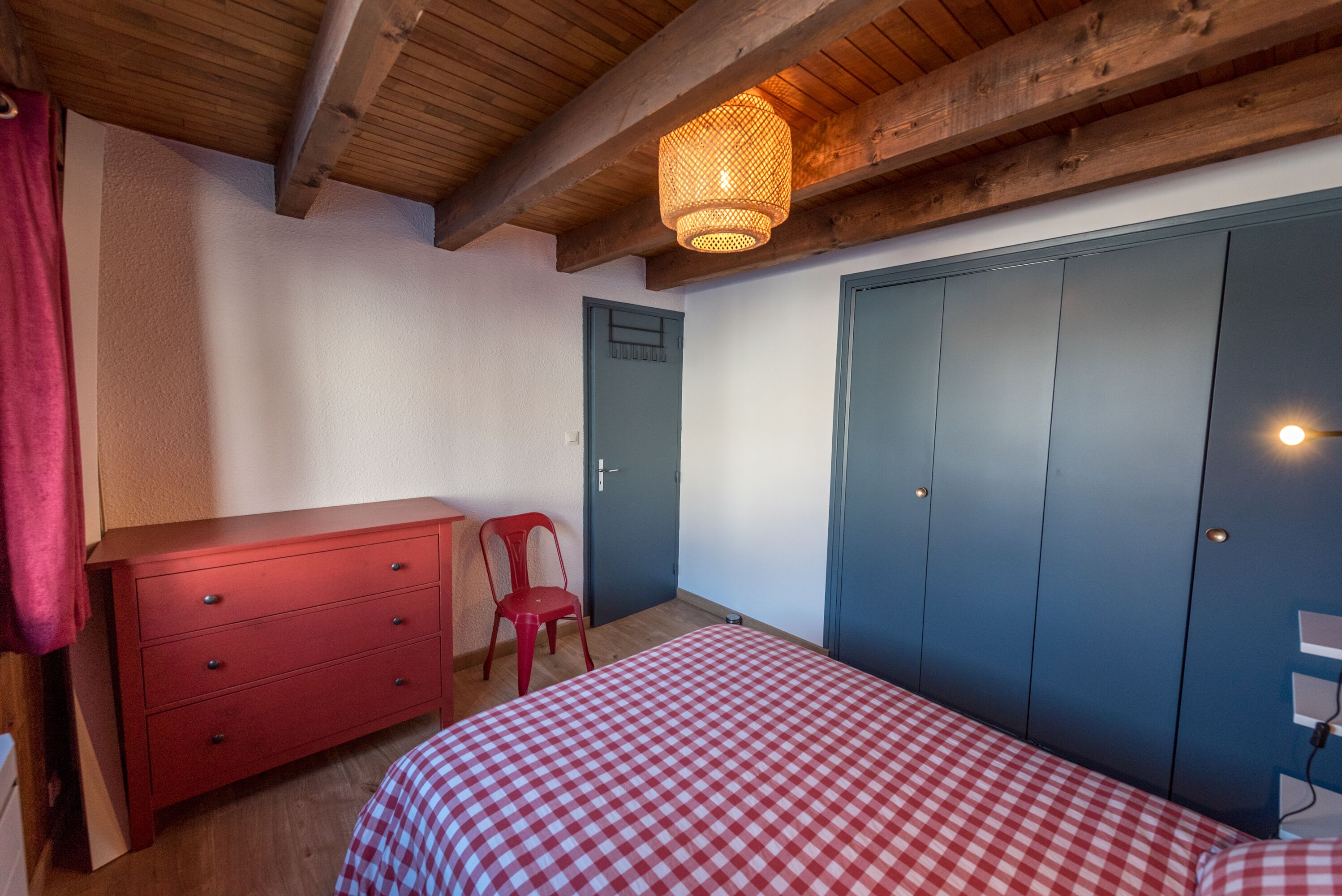 3 Schlafzimmer, schallisolierte Zimmer, Reisekinderbett