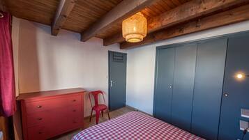 3 Schlafzimmer, schallisolierte Zimmer, Reisekinderbett
