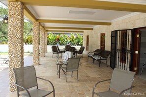 Outdoor dining - Located in a quiet, gated community . RELAX AND ESCAPE WITH US (Canaan, Tobago)