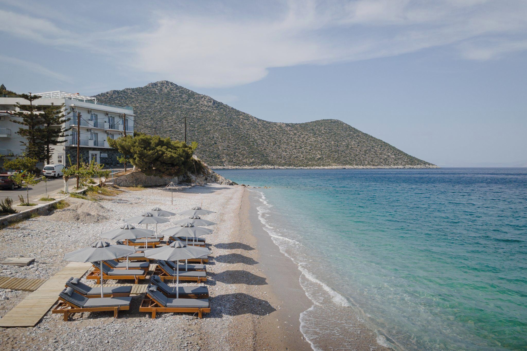 Plage, chaises longues