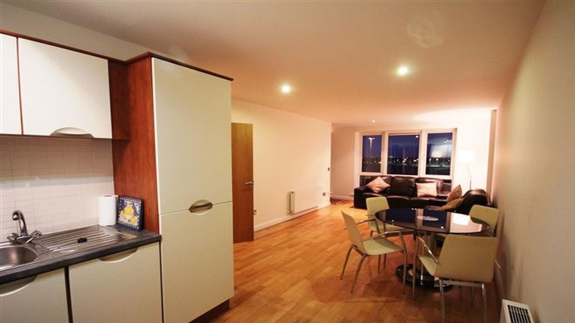 Four, cafetière/bouilloire