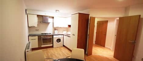 Oven, coffee/tea maker