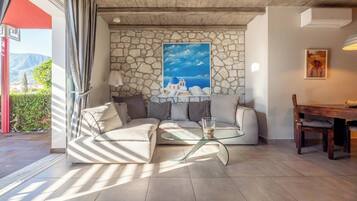 Taulutelevisio, takka, stereot