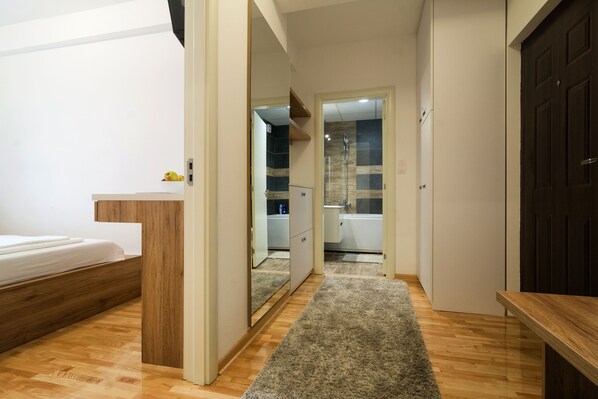 Apartment | 1 bedroom, iron/ironing board, free WiFi, bed sheets - Apartments in the center with parking (Niš)