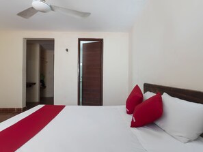 Kamar Standar | Wi-Fi gratis dan seprai linen