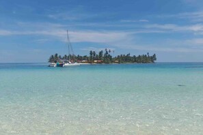 Beach - Private Room on San Blas Shipwreck Island (carti)