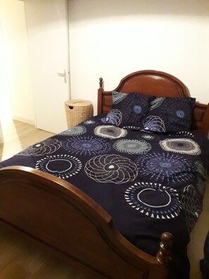 1 soverom, wi-fi (inkludert) og sengetøy