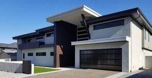 Exterior - 606 Lofts (Kelowna)