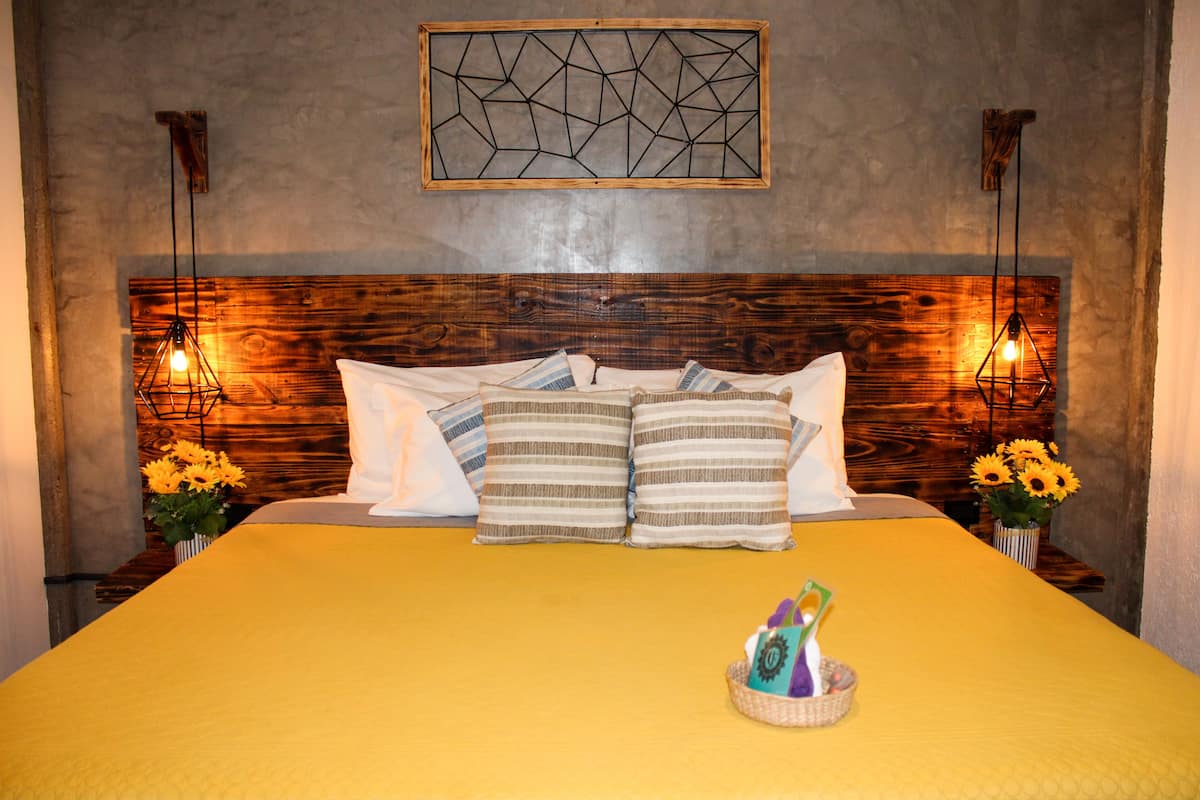 Ropa de cama de alta calidad, cubrecamas y colchones con pillow-top