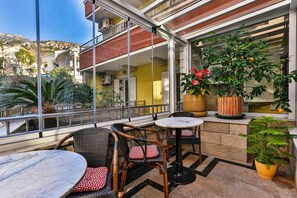 Terrace/patio - Apartmani Luka - Vila Brzulović (Becici)