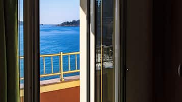 Apartment | Water view