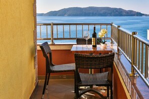 Balcony view - Apartmani Luka - Vila Brzulović (Becici)
