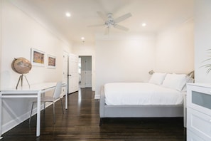 Room - Modern and ample 3br in the heart of Beverly Hills. (Beverly Hills)