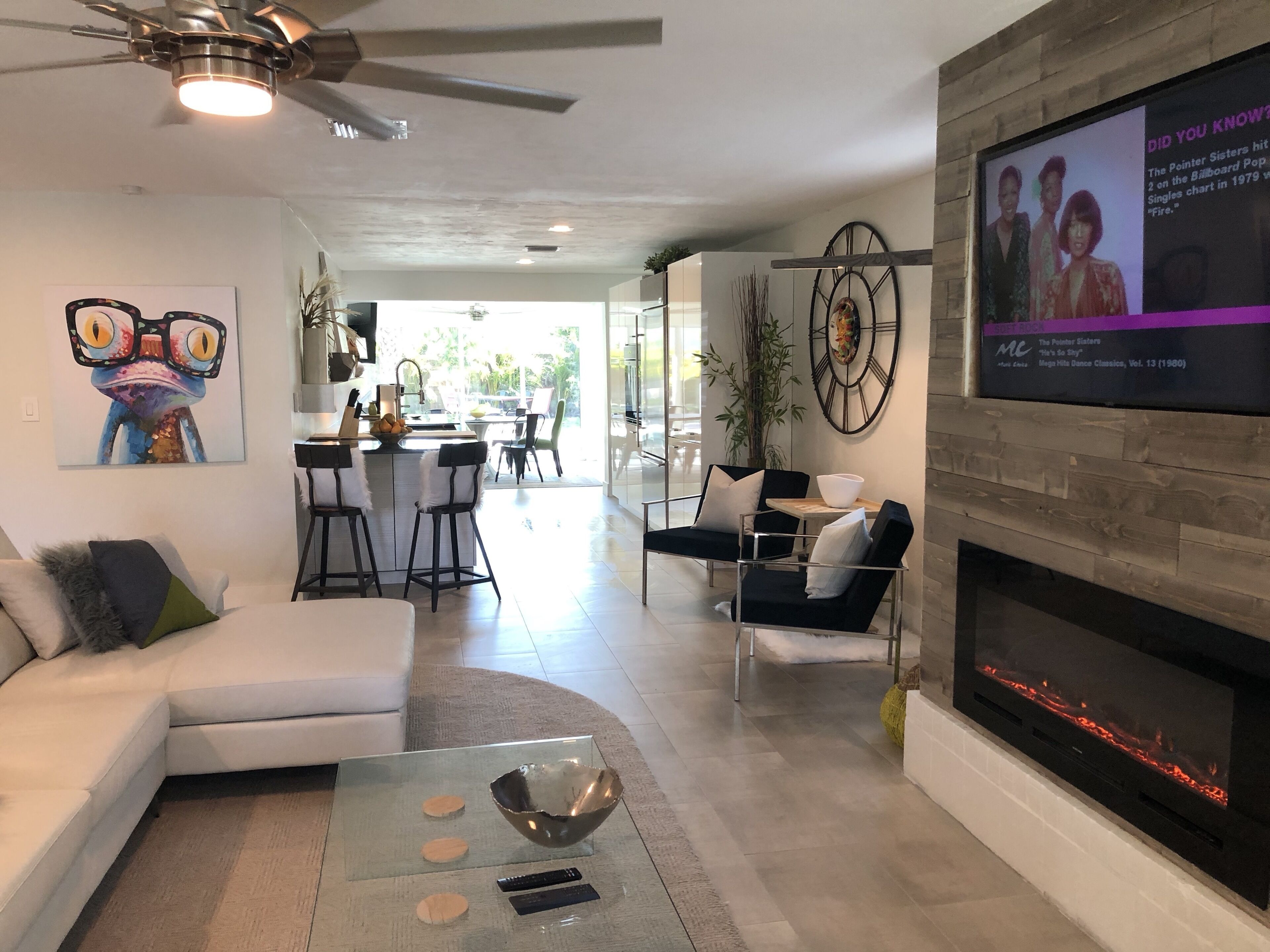 Smart TV, fireplace, printers