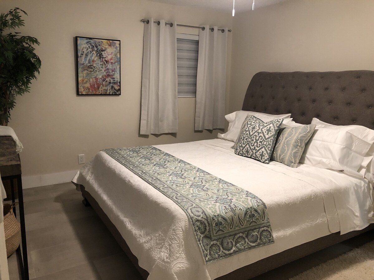 Photo 32 of Private Vacation Home w/ Heated Pool. Walk/Bike to Vanderbilt Beach & Amenities.