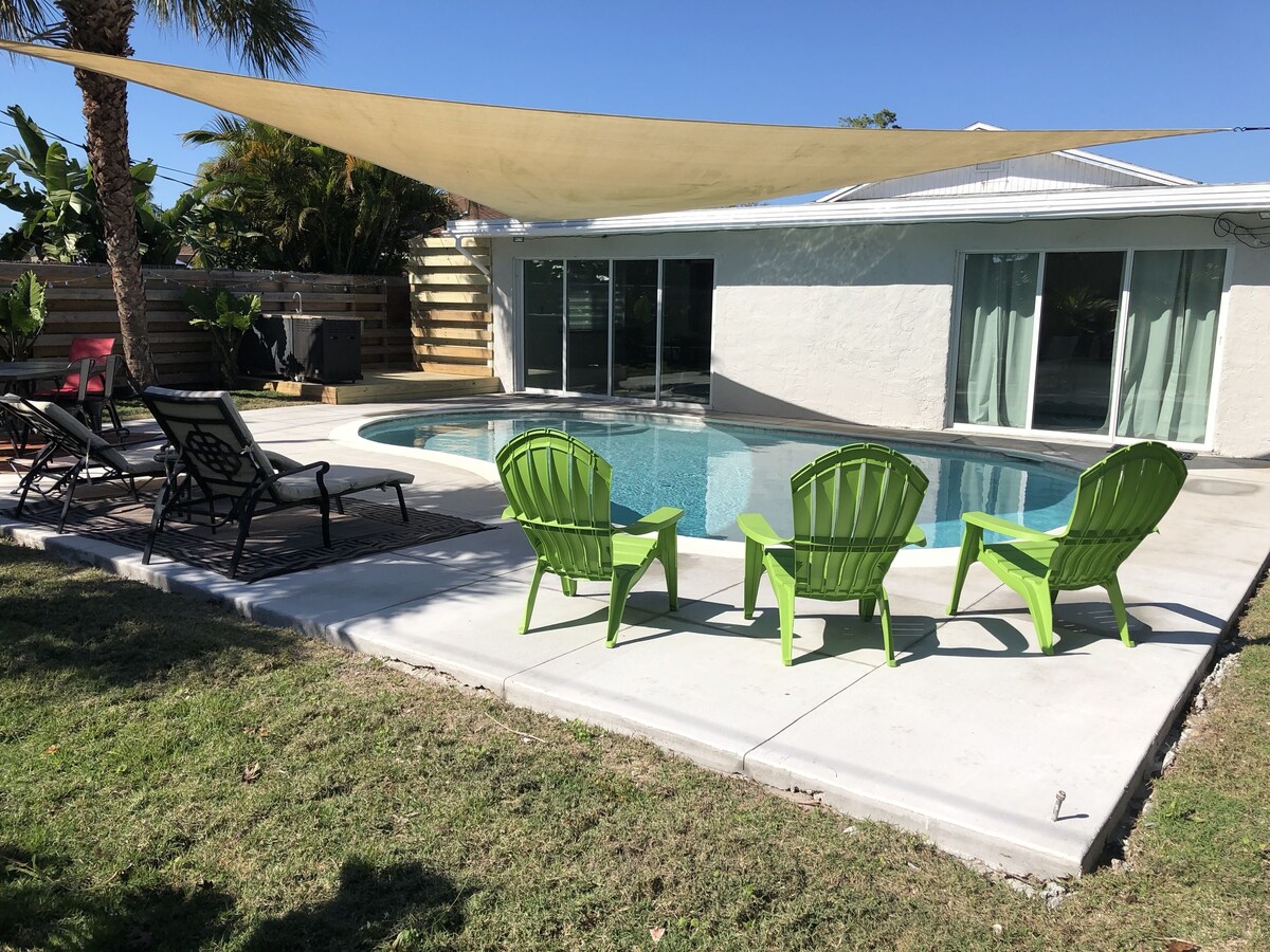 Photo 19 of Private Vacation Home w/ Heated Pool. Walk/Bike to Vanderbilt Beach & Amenities.