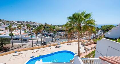 Costa Adeje VI täysi merinäköala