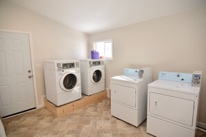 Interior - Saratoga Springs Duplex - Walk to Downtown (Saratoga Springs)