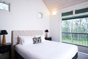 Strykejern/-brett og sengetøy