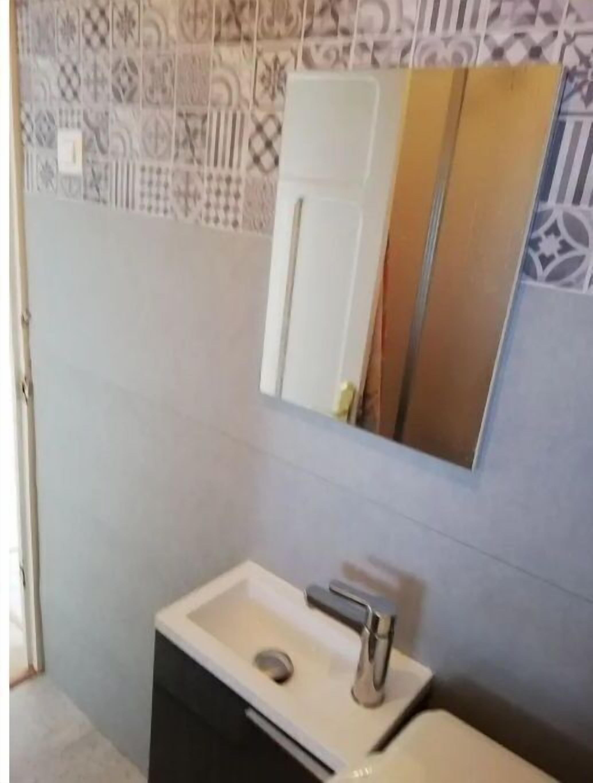 Free toiletries, hair dryer