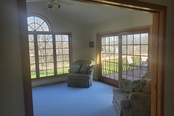 Smart TV, caminetto, videogiochi, lettore DVD