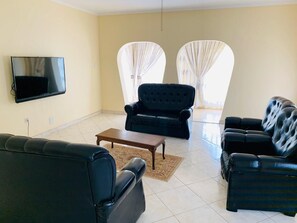 برامج وأفلام نتفليكس، خدمات بث