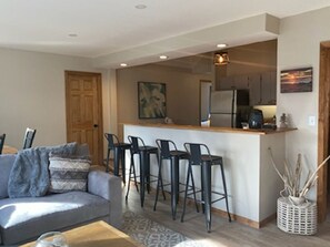 Interior - Cozy South Haven Cottage. Short walk to beach. Family and pet friendly! (South Haven)