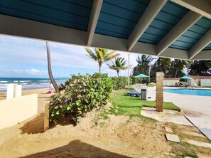 Pool - Villa INSIDE Wyndham Rio Mar Hotel - beach (Río Grande)