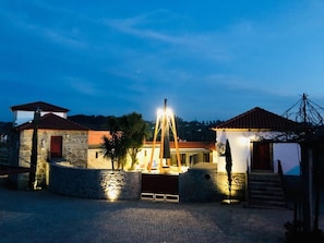 Façade de lâhĂ©bergement - soirĂ©e/nuit