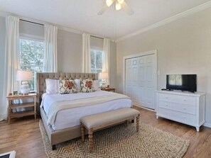 11 Schlafzimmer, WLAN, Bettwäsche