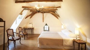 Double Room (1) | WiFi (free), bed sheets - L'Ombrière (Vitrac)