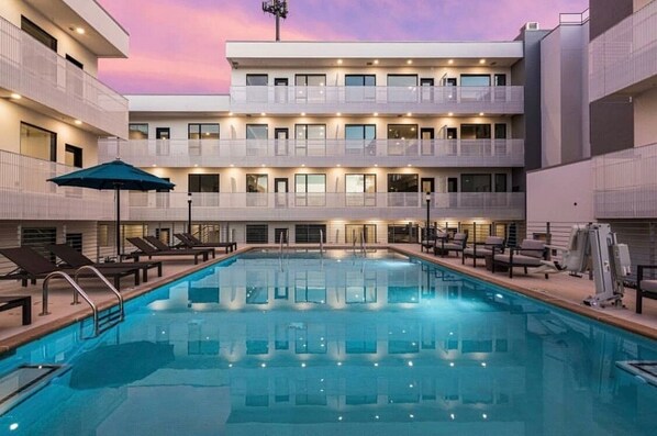 Outdoor pool, a heated pool