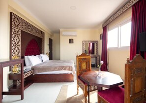 Egyptian cotton sheets, premium bedding, memory foam beds - Pyramids Tower (Giza)