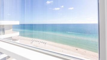Exclusive Studio Suite | Beach/ocean view