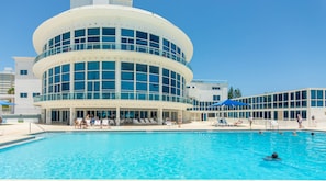 Piscina a l'aire lliure