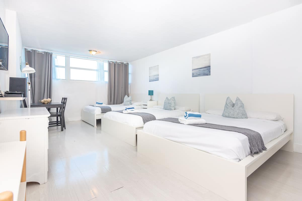Exclusive Studio Suite | 筆電工作空間、遮光布/窗簾、熨斗/熨衣板、免費搖籃/嬰兒床